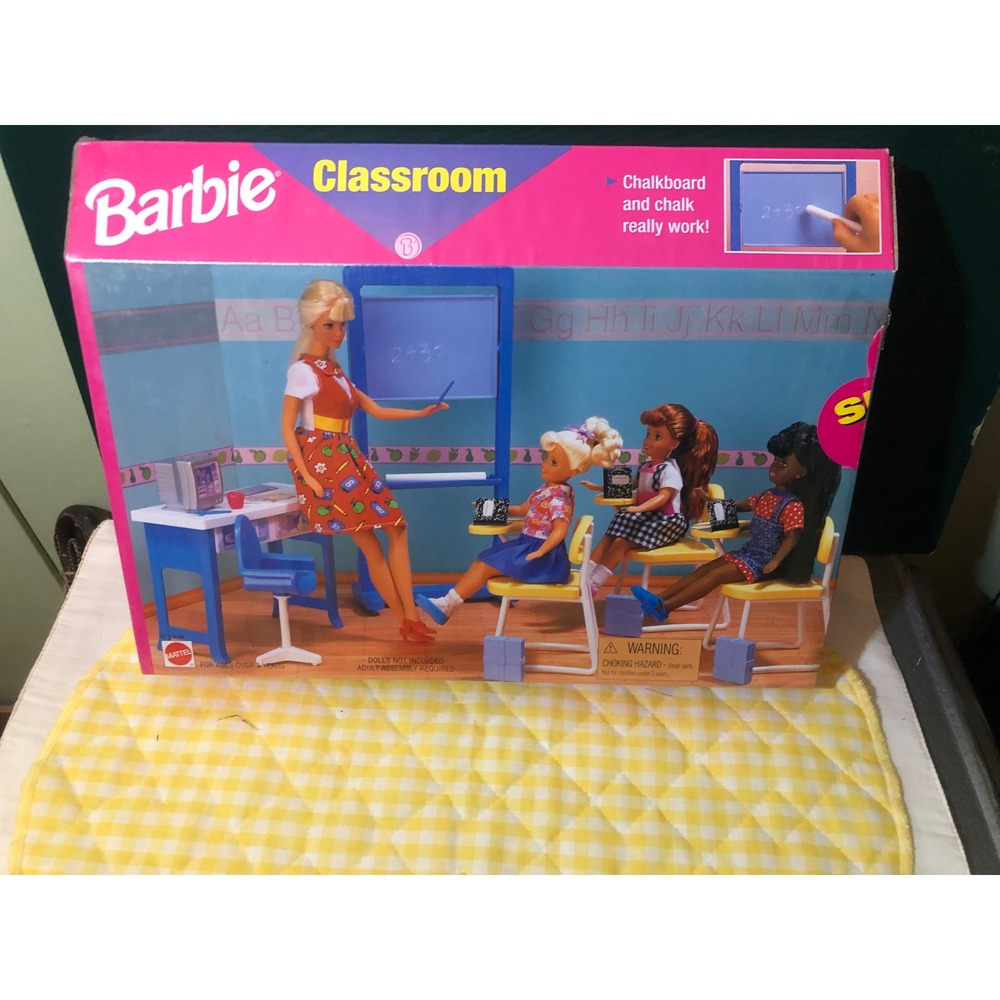 Vintage 1996 Barbie Classroom Playset Mattel 67114-94 New In Box Chalkboard